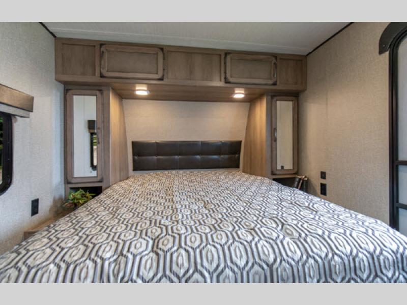 transcend travel trailer bedroom